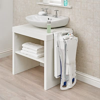 Akkulift - DE - Bellavita (Bath Lift) with Cover